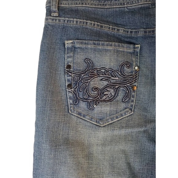 The Platinum by Chicos Straight Leg Blue Jeans Women's Size 2 Stretch 33x32 - Picture 8 of 10